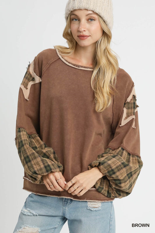 Mineral Wash Distressed Star Patch Pullover
